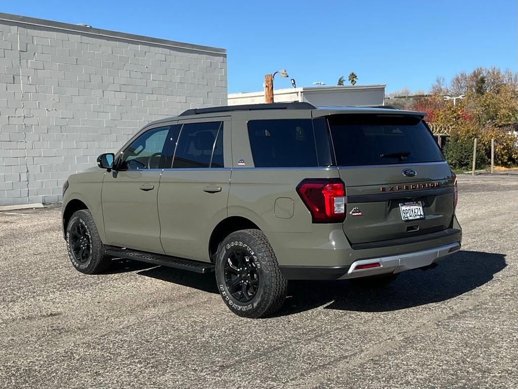 Used 2024 Ford Expedition Timberline image 4