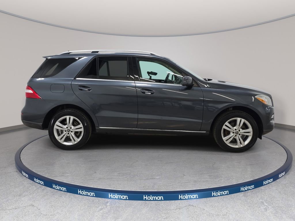 Used 2013 Mercedes-Benz ML 350 BlueTEC 4MATIC image 5