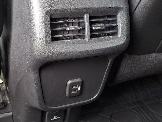 Used 2020 Chevrolet Equinox Premier image 12