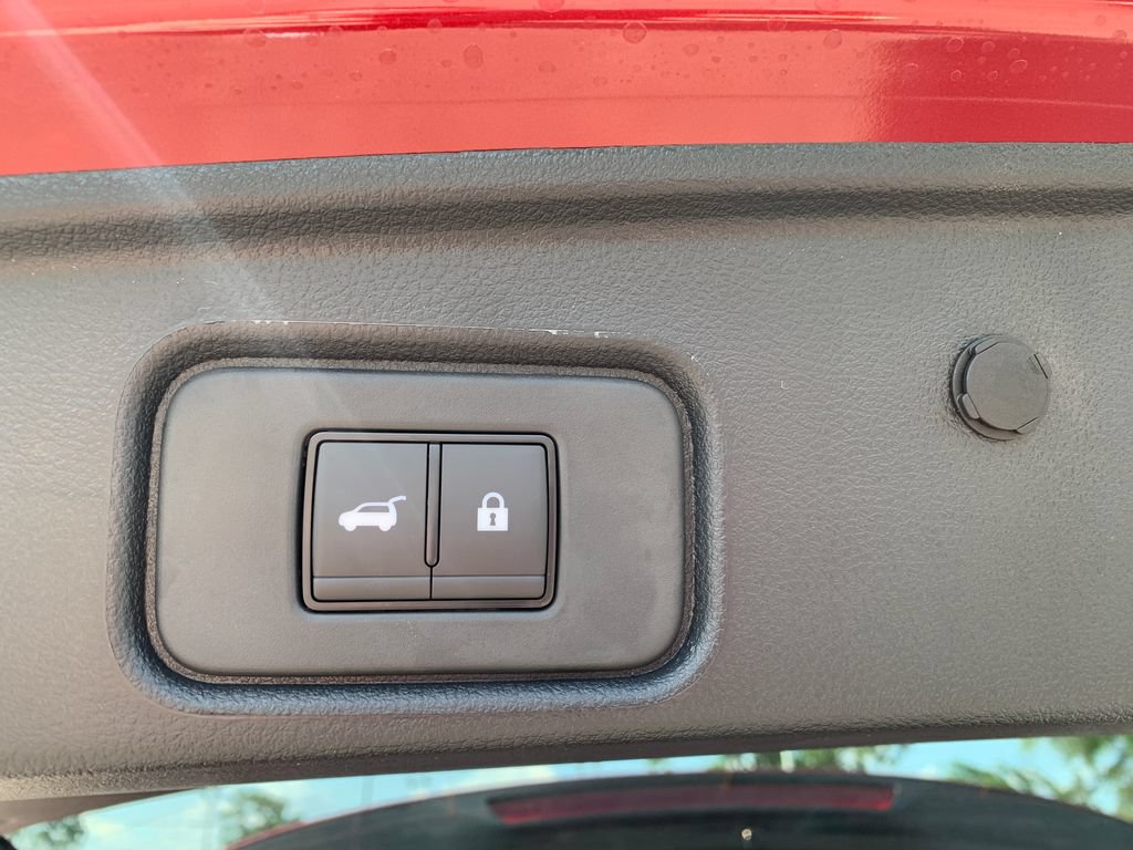 New 2026 Nissan Pathfinder SL w/ SL Premium Package FWD image 6