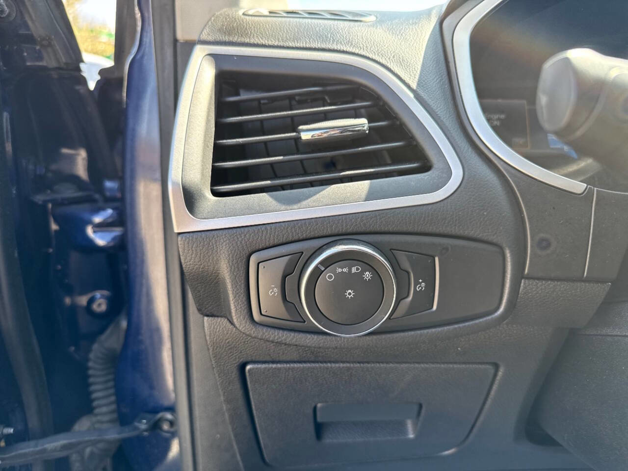 Used 2016 Ford Edge SEL w/ Equipment Group 201A AWD/4WD image 13