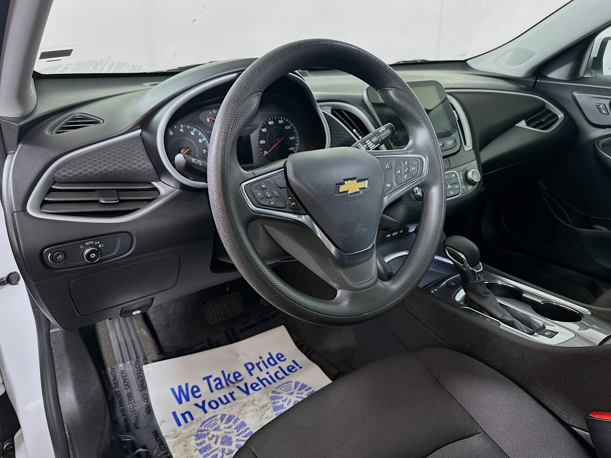 Used 2024 Chevrolet Malibu LT image 9