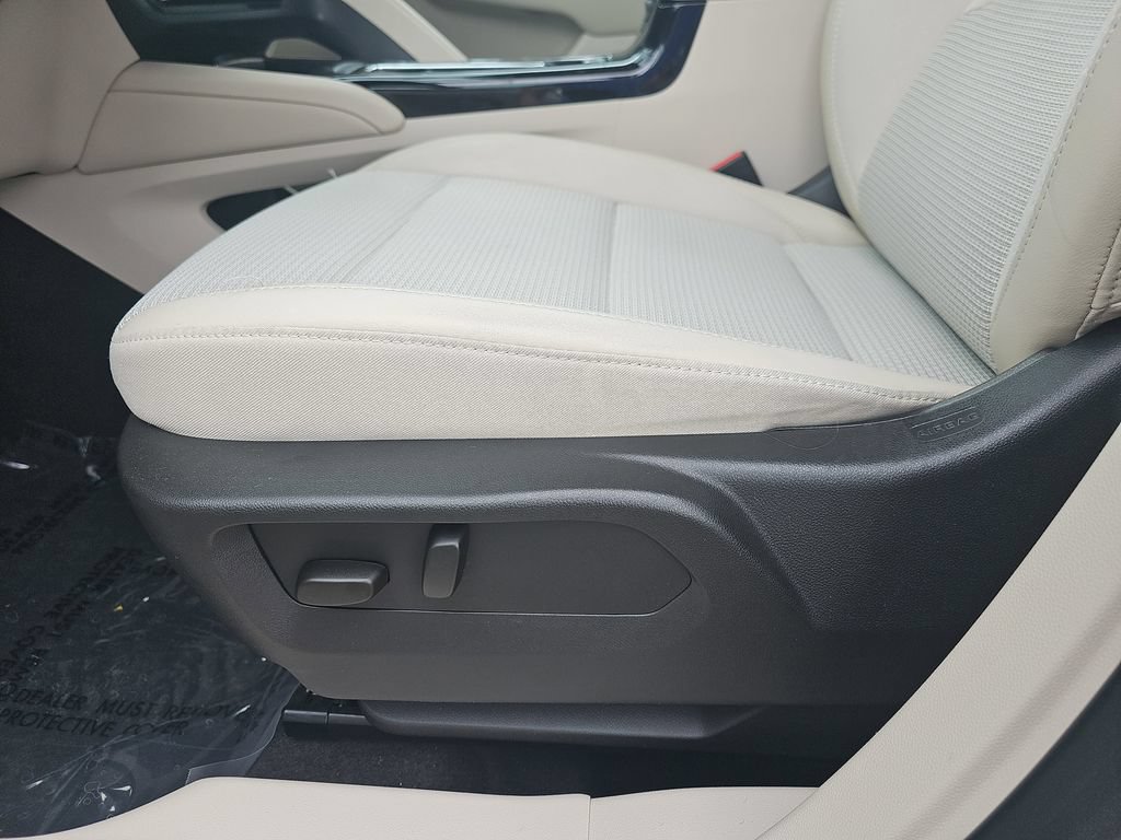 Certified 2023 Buick Envision Preferred AWD/4WD image 35