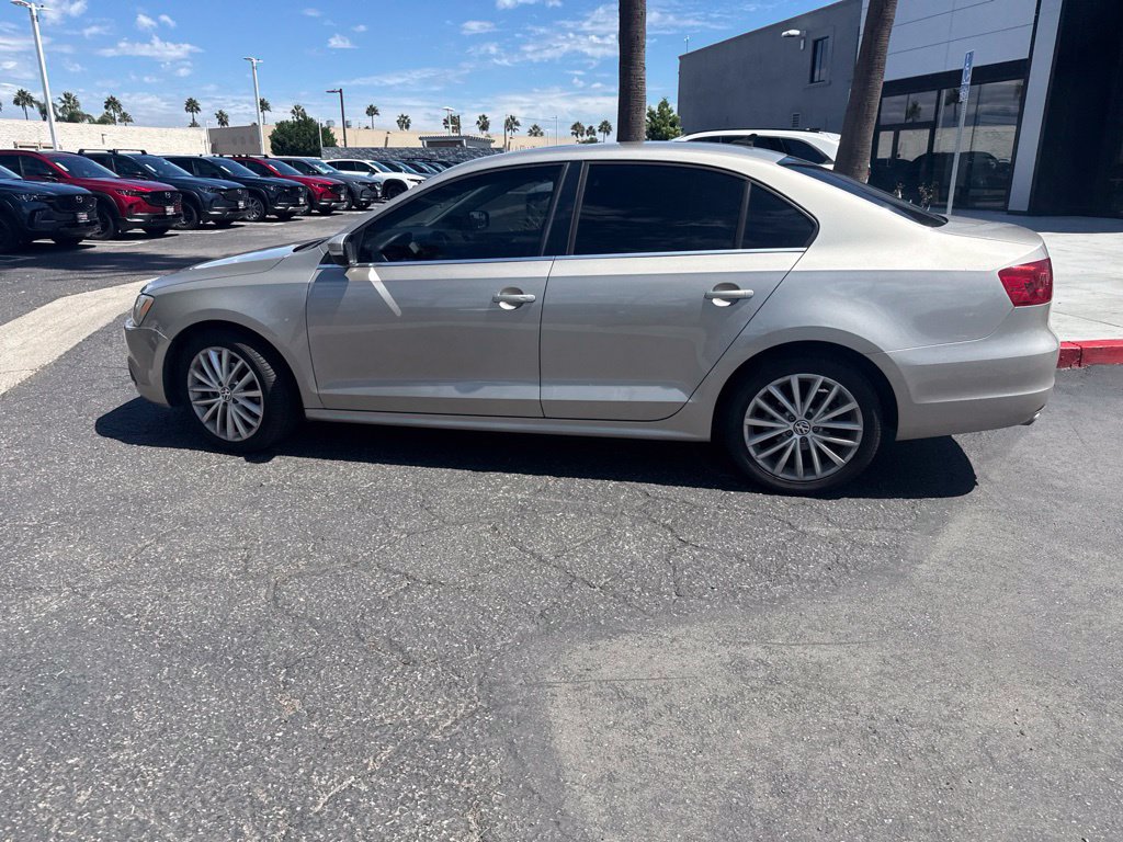 Used 2013 Volkswagen Jetta SEL FWD image 10
