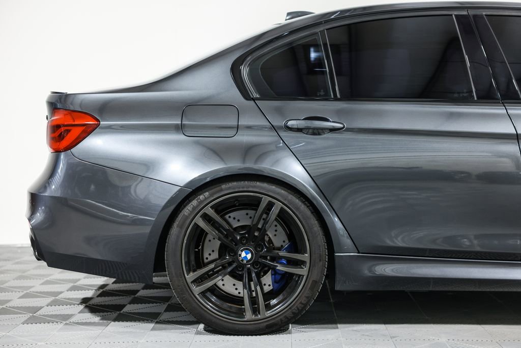 Used 2017 BMW M3 RWD image 2
