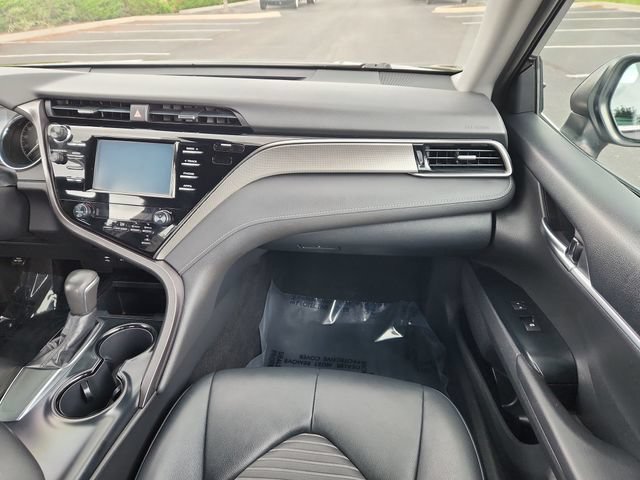 Used 2019 Toyota Camry SE w/ Carpet Mat Package FWD image 22