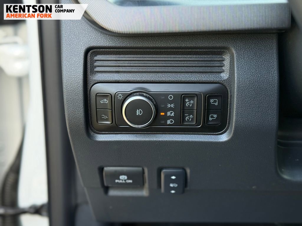 Used 2025 Ford F250 Platinum image 23