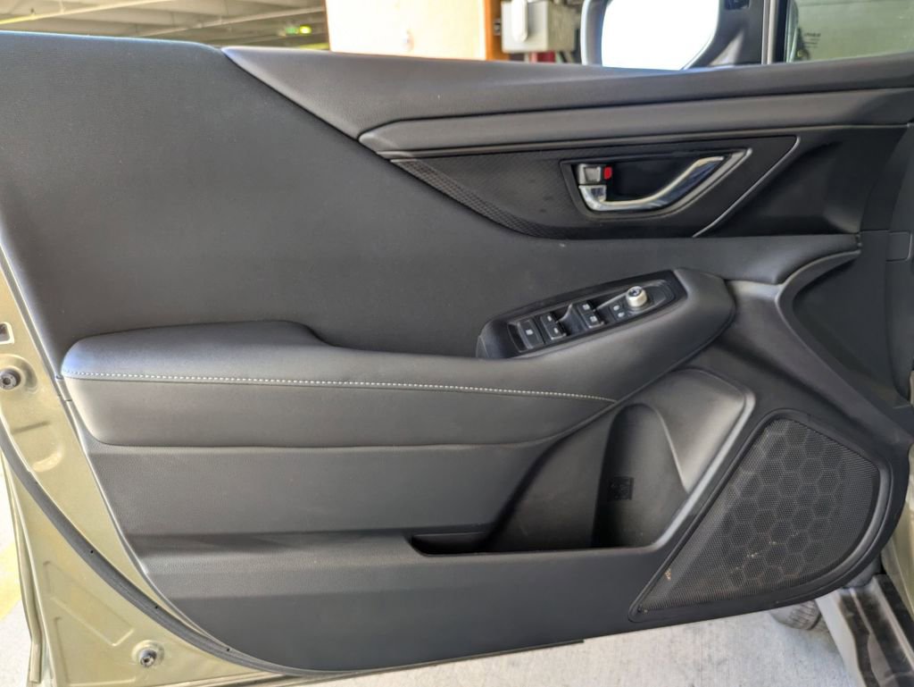 Used 2025 Subaru Outback Premium image 11