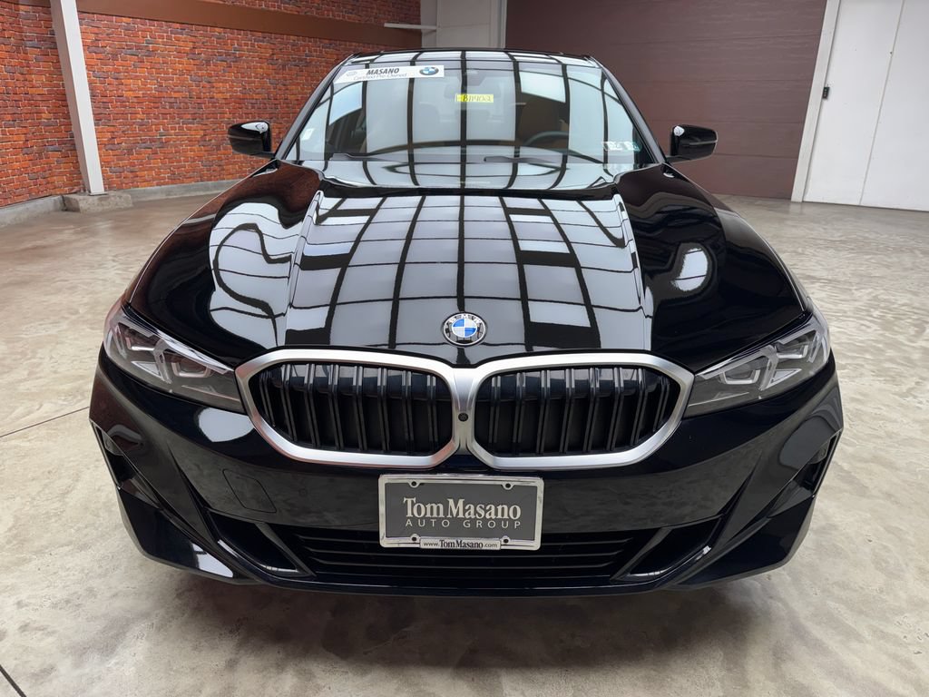 Certified 2025 BMW 330i xDrive Sedan w/ Premium Package AWD/4WD image 9