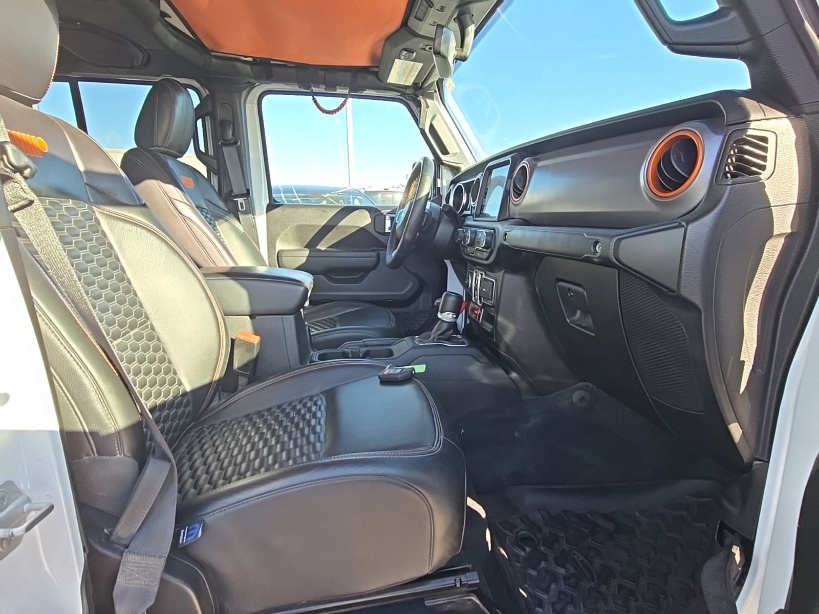 Used 2023 Jeep Gladiator Mojave w/ Trailer Tow Package AWD/4WD image 43