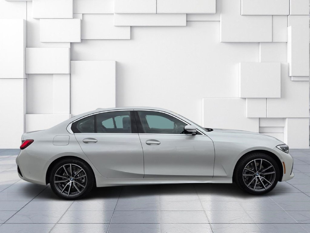 Used 2021 BMW 330e xDrive w/ Premium Package AWD/4WD image 4