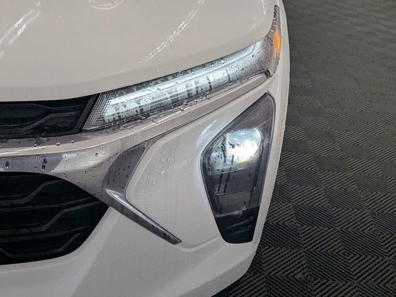 New 2025 Chevrolet Trax LT w/ Driver Confidence Package image 10