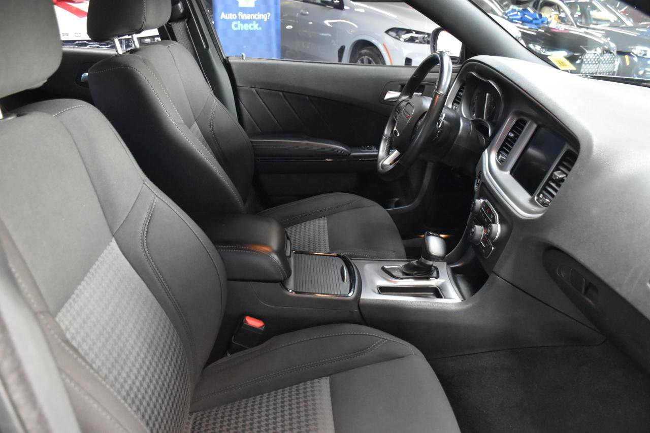 Used 2022 Dodge Charger SXT w/ Driver Convenience Group AWD/4WD image 33