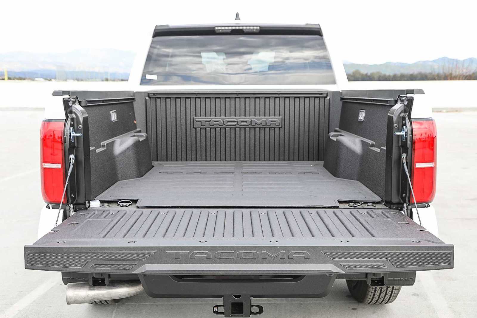 New 2026 Toyota Tacoma SR5 AWD/4WD image 12