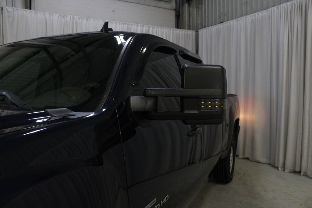 Used 2009 GMC Sierra 2500 SLT w/ Entertainment Package AWD/4WD image 32