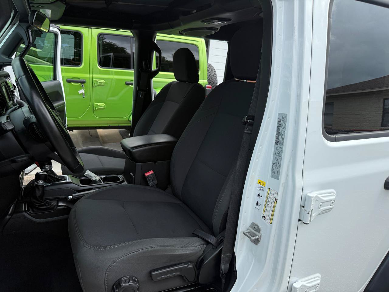 Used 2018 Jeep Wrangler Unlimited Sport S AWD/4WD image 14