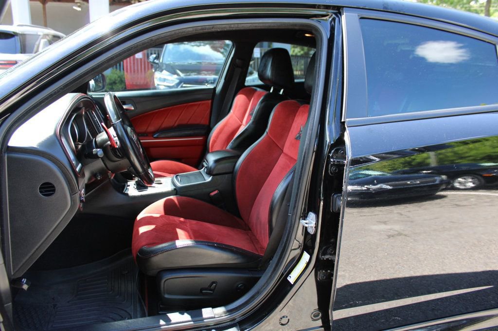 Used 2019 Dodge Charger Scat Pack w/ Dynamics Package RWD image 13