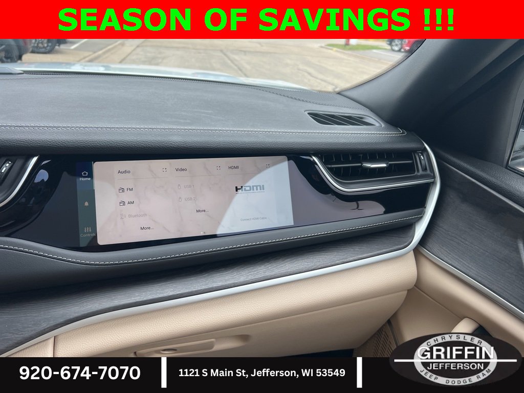 Used 2023 Jeep Grand Cherokee 4WD 4xe w/ Luxury Tech Group II image 31