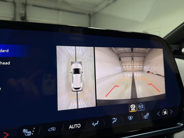 New 2026 Chevrolet Equinox EV LT image 28