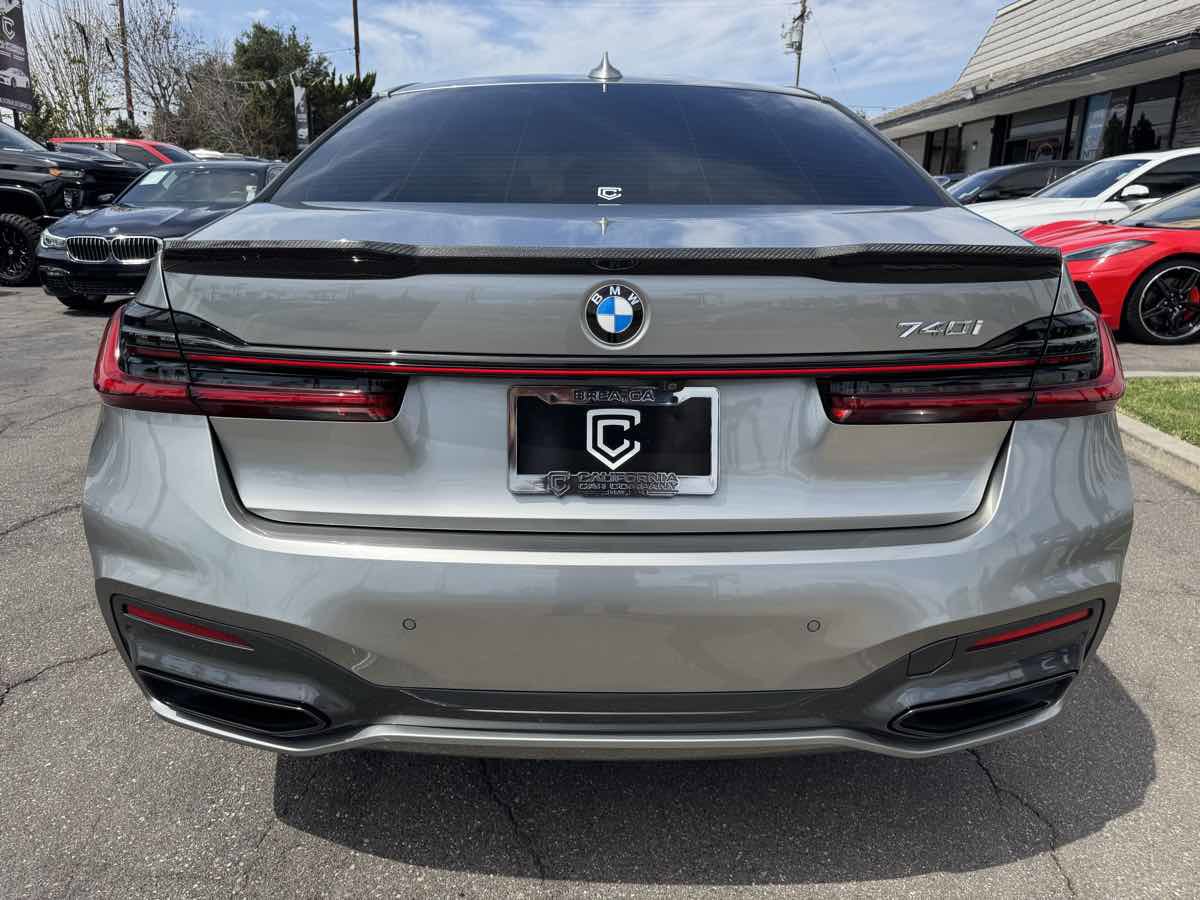 Used 2021 BMW 740i w/ M Sport Package image 6