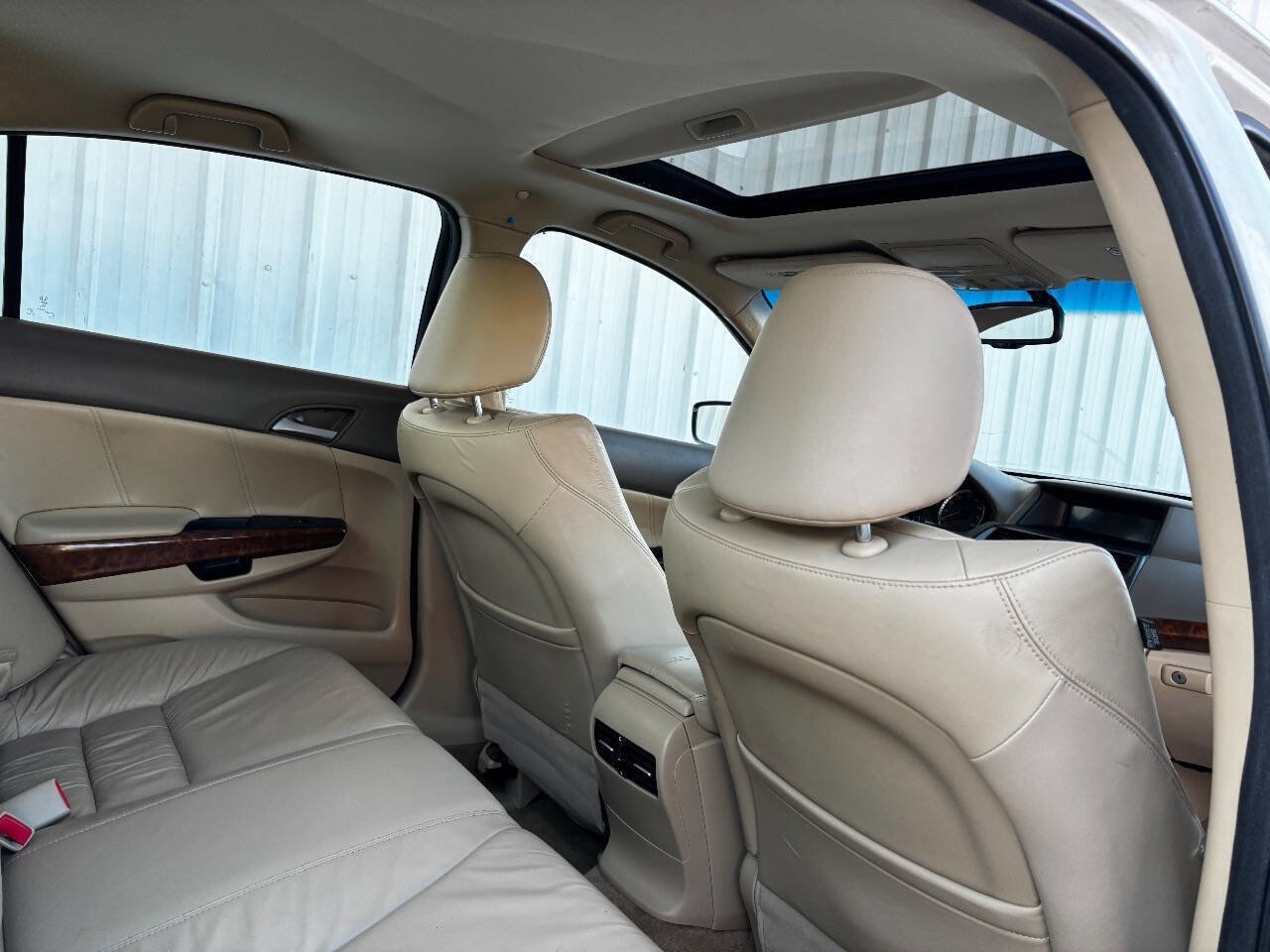 Used 2010 Honda Accord EX-L image 41