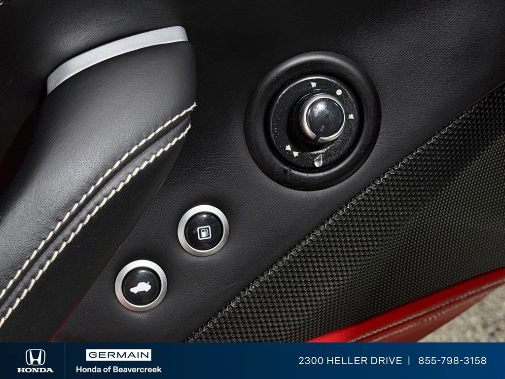 Used 2016 Ferrari California T RWD image 19