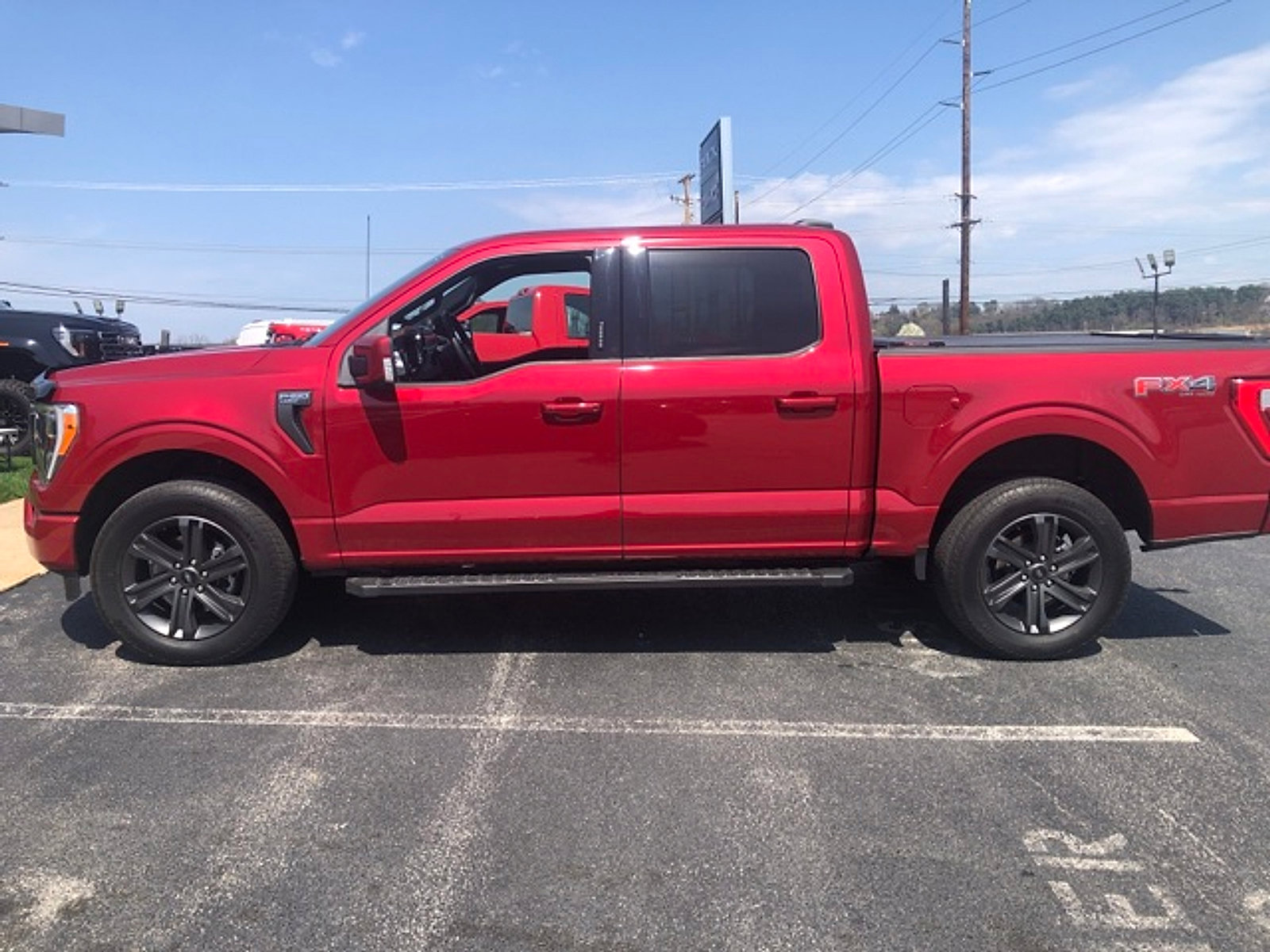 Used 2023 Ford F150 Lariat image 4
