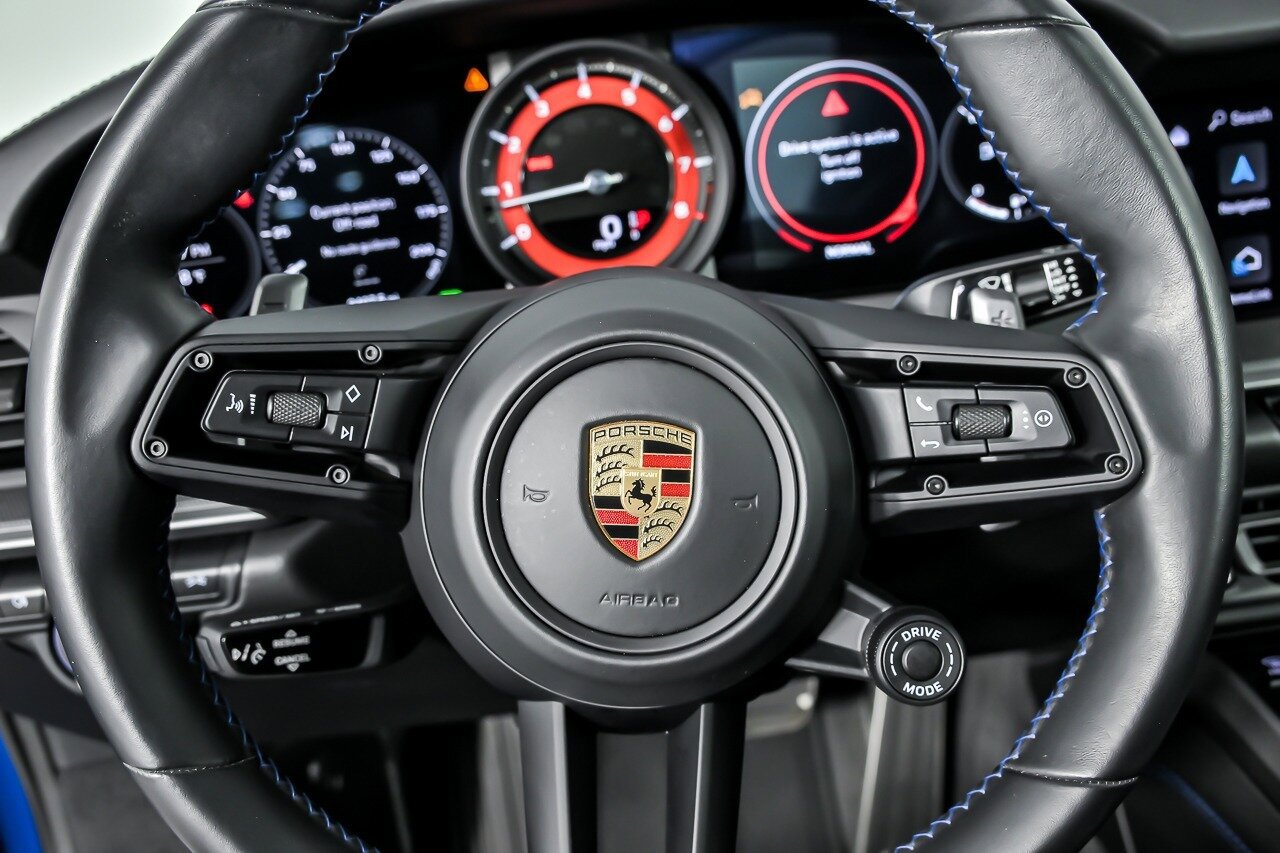 Used 2022 Porsche 911 Carrera 4S AWD/4WD image 27