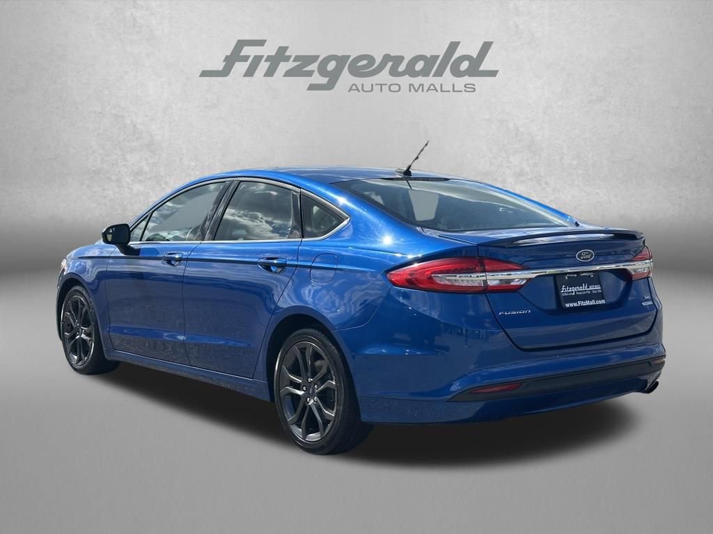 Used 2018 Ford Fusion SE w/ Equipment Group 201A FWD image 7