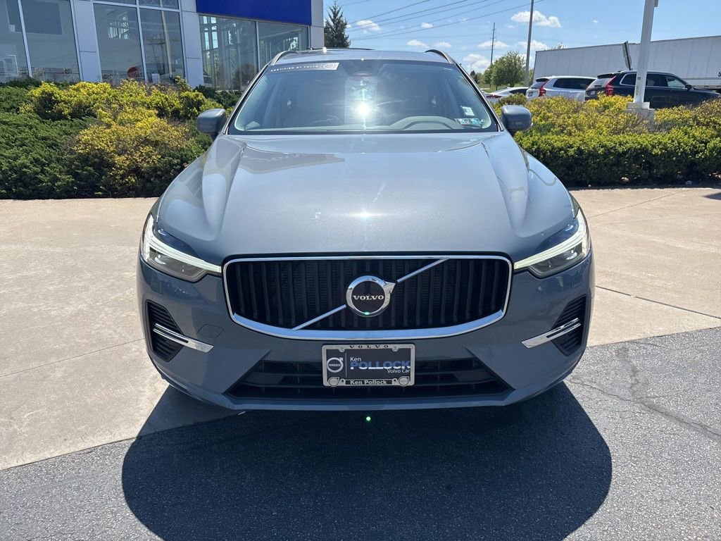 Certified 2023 Volvo XC60 B5 Core w/ Climate Package AWD/4WD image 3