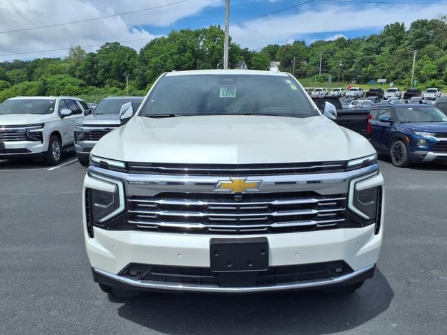 New 2025 Chevrolet Suburban Premier image 2