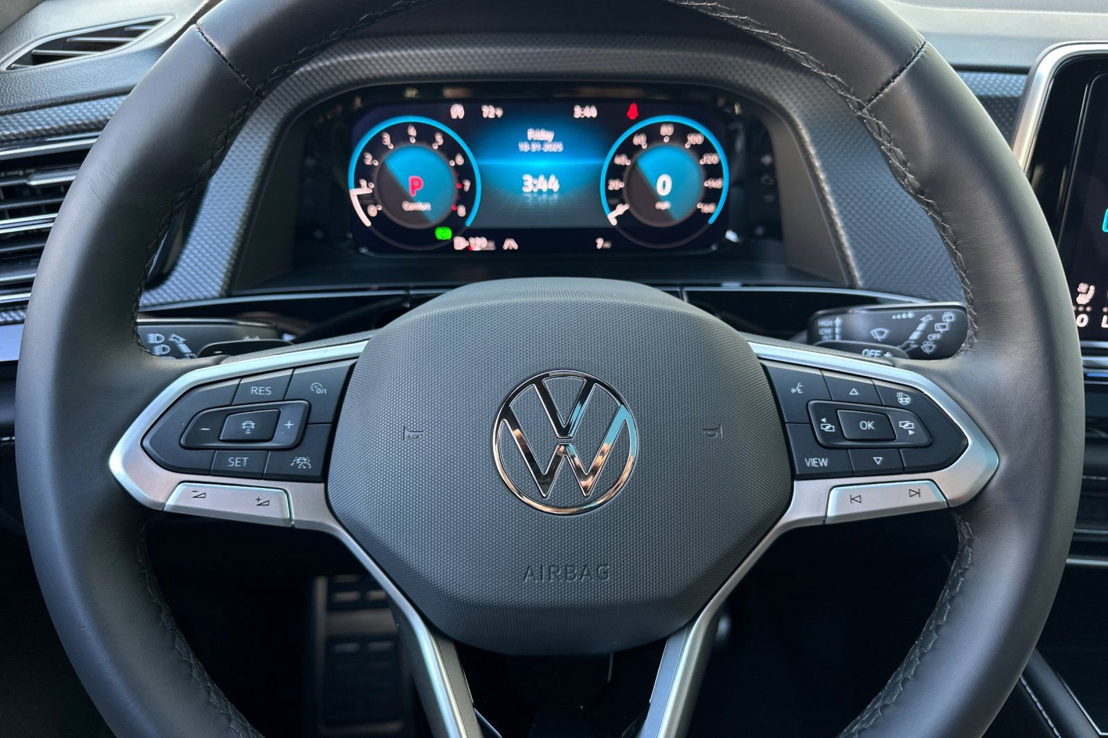 New 2026 Volkswagen Atlas Cross Sport SEL R-Line image 21