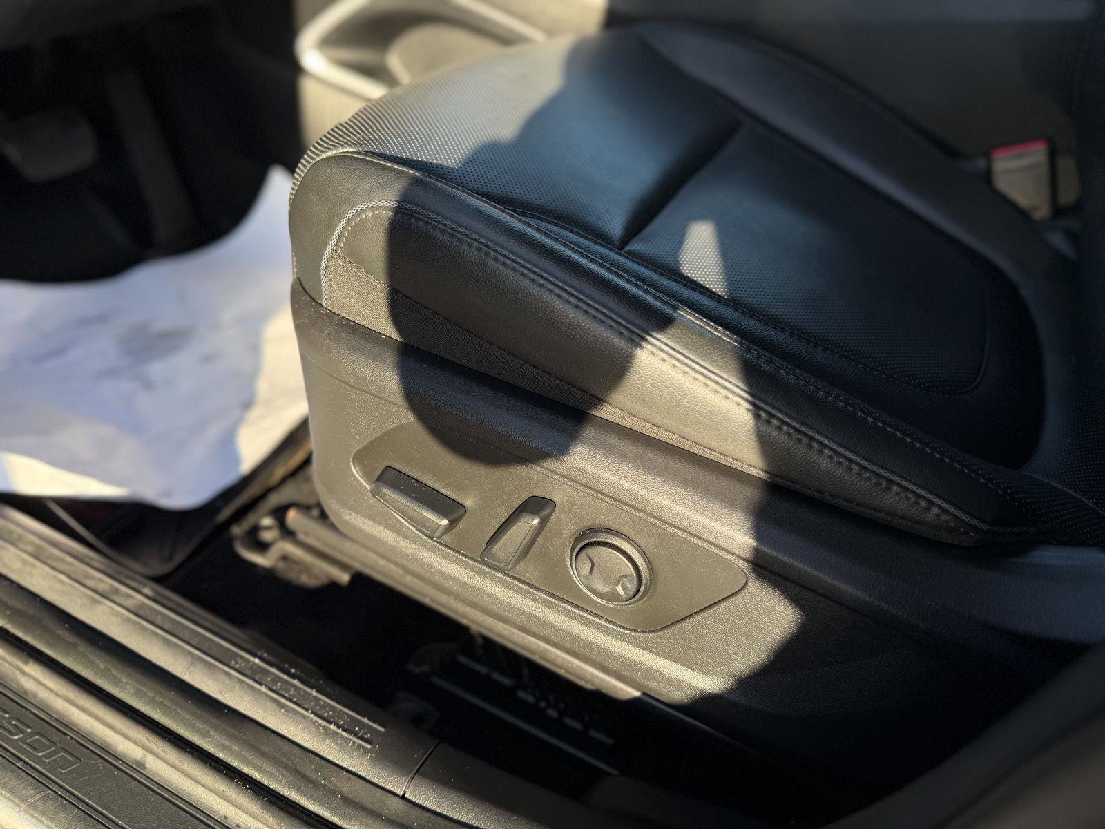 Used 2024 Hyundai Tucson Limited image 16