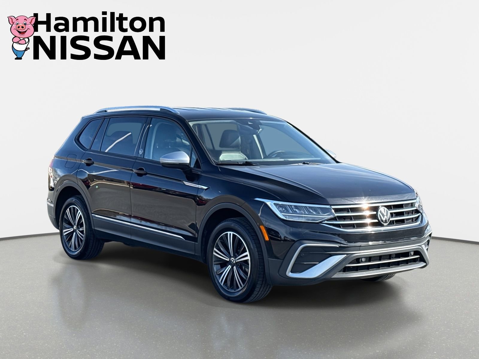Used 2024 Volkswagen Tiguan SE image 1