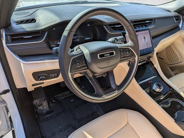 Used 2023 Jeep Grand Cherokee L Limited w/ Luxury Tech Group II RWD image 10