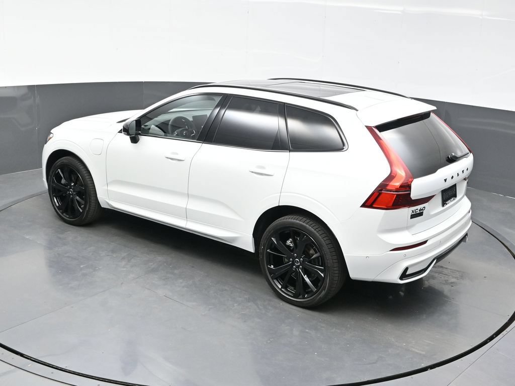 New 2026 Volvo XC60 T8 Ultra w/ Climate Package AWD/4WD image 36