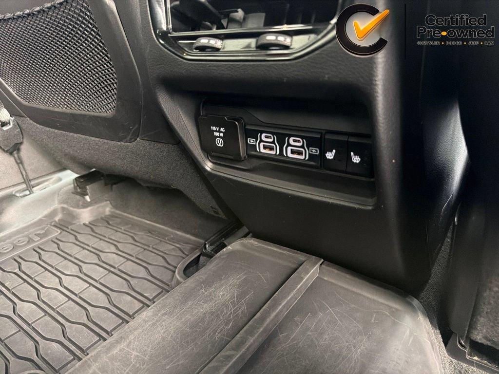 Certified 2022 Jeep Grand Cherokee Trailhawk w/ Advanced Protech Group II AWD/4WD image 31