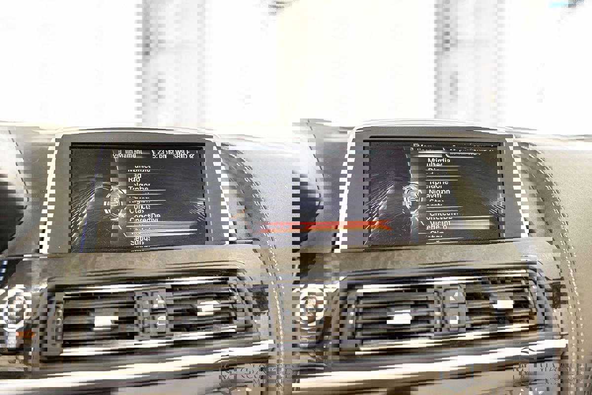 Used 2015 BMW 640i xDrive Convertible image 26