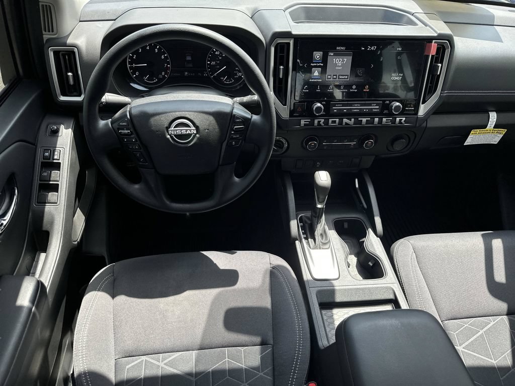 Used 2025 Nissan Frontier SV AWD/4WD image 14