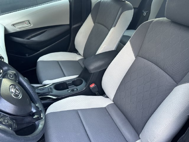 Used 2026 Toyota Corolla LE FWD image 11