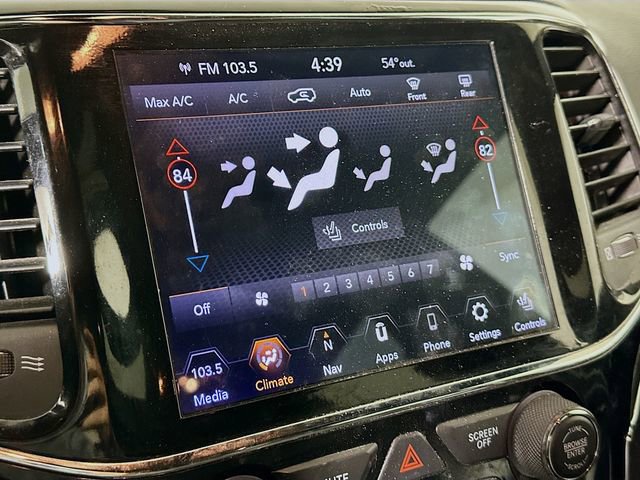 Used 2020 Jeep Grand Cherokee Limited w/ Luxury Group II image 19