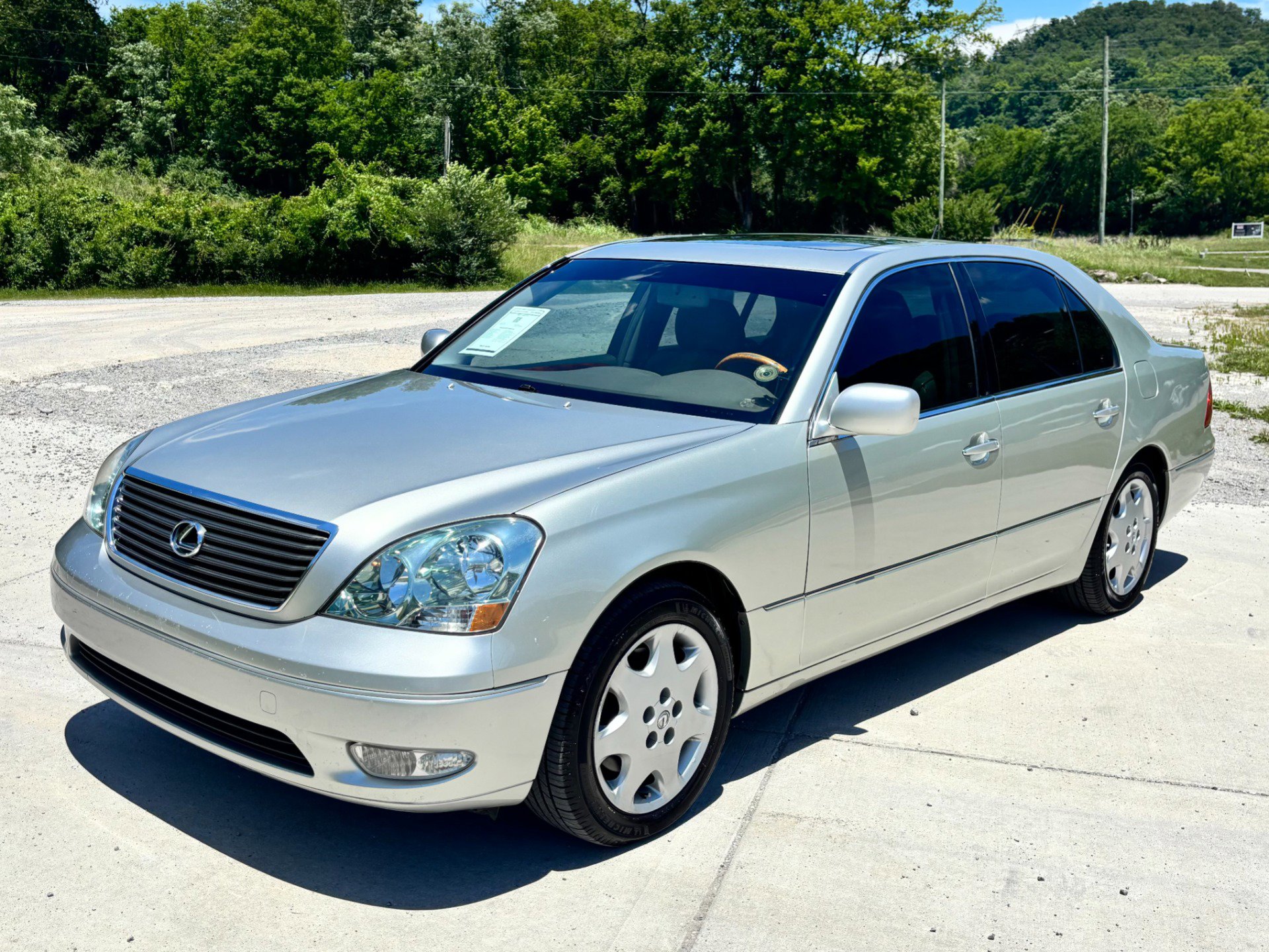 Used 2003 Lexus LS 430 RWD image 2