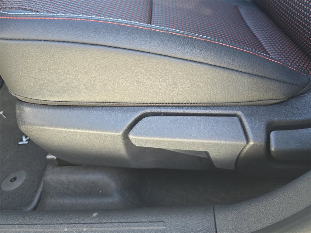 New 2027 Nissan Kicks SR AWD/4WD image 16