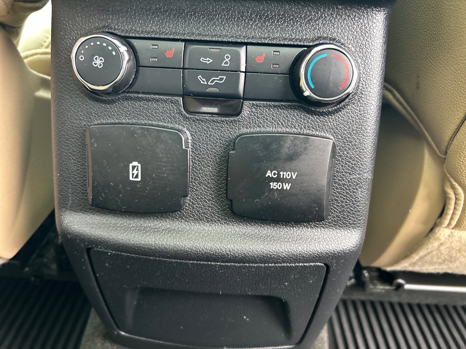 Used 2016 Ford Explorer Limited w/ Equipment Group 301A AWD/4WD image 24