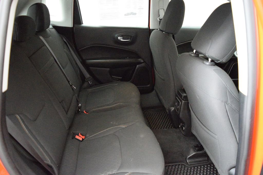 Used 2018 Jeep Compass Sport w/ Tech Group AWD/4WD image 14