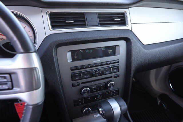 Used 2011 Ford Mustang GT Premium w/ Comfort Pkg RWD image 13