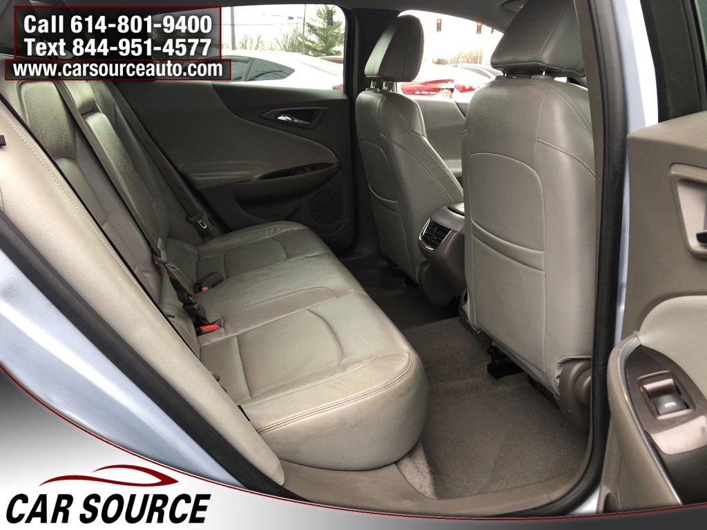 Used 2017 Chevrolet Malibu LT w/ Driver Confidence Package image 23
