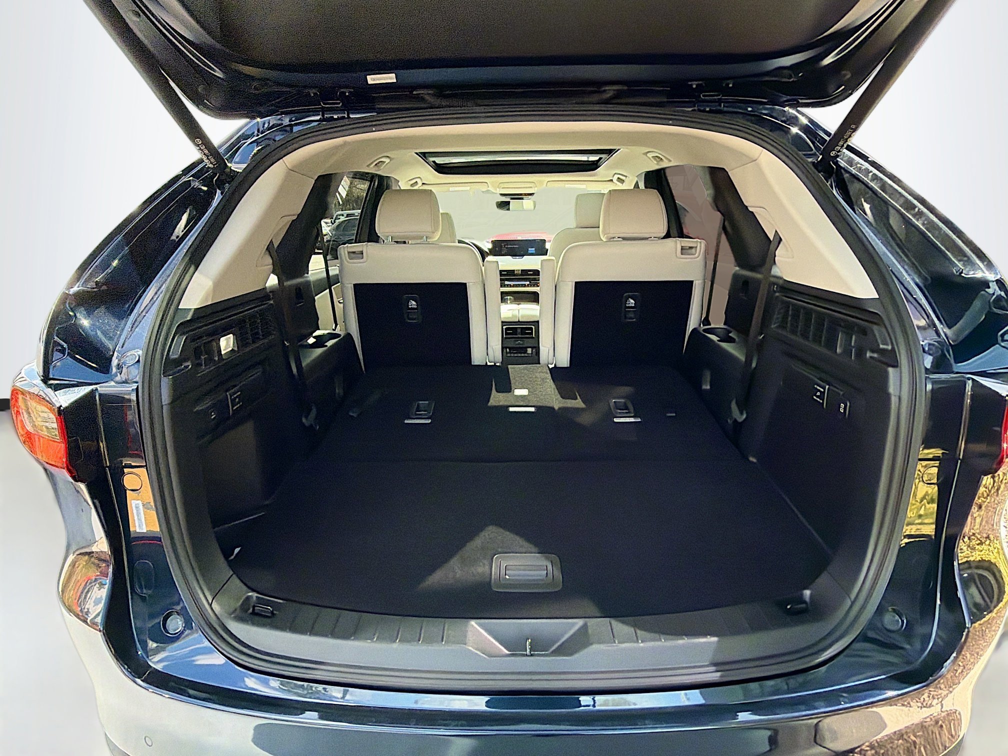 Used 2024 MAZDA CX-90 Plug-In Hybrid w/ Premium Plus image 11