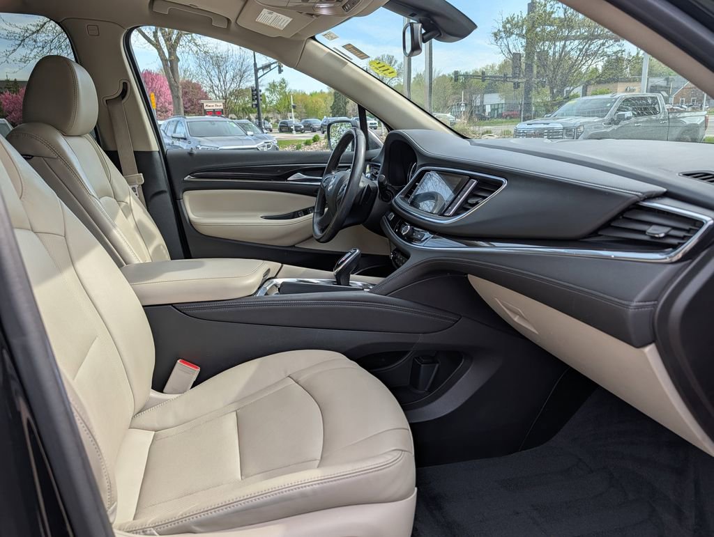 Used 2021 Buick Enclave Premium w/ Sun and Sites Package AWD/4WD image 16