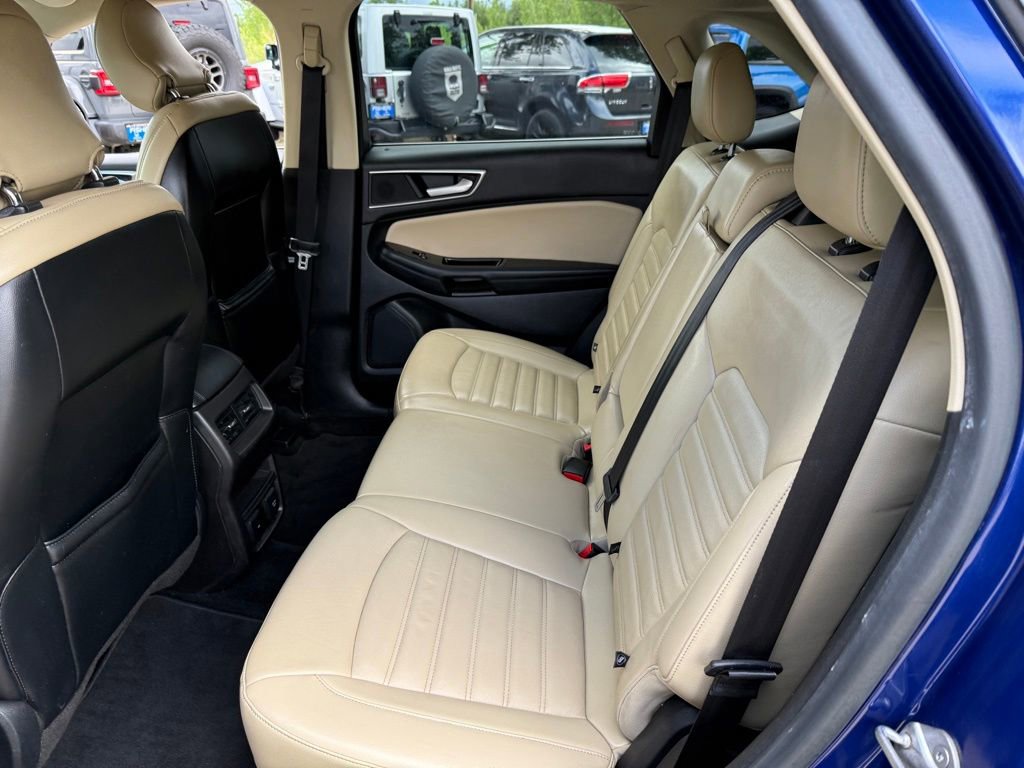 Used 2015 Ford Edge SEL w/ Equipment Group 201A AWD/4WD image 14